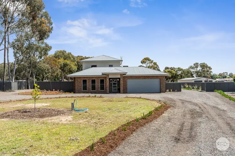 Second view of Homely house listing, 2 Lakeview Court, Huntly VIC 3551