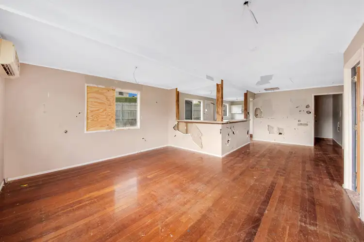 Second view of Homely house listing, 8 Bluegum Court, Kin Kora QLD 4680
