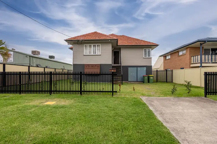8 Lower Cross Street, Goodna QLD 4300