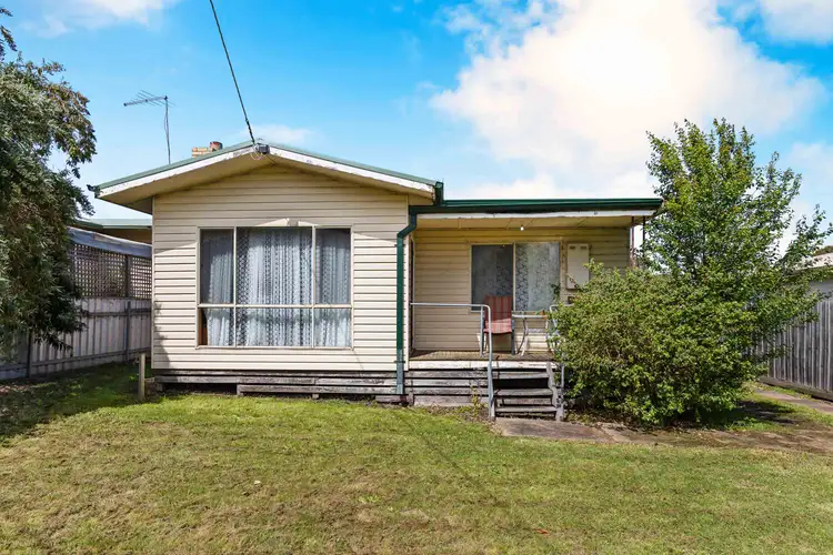 130 Montgomery Street, Lake Bolac VIC 3351