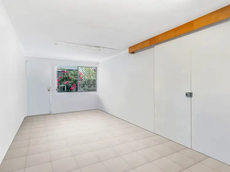 Fourth view of Homely other listing, 2/440 McCoombe Street, Mooroobool QLD 4870