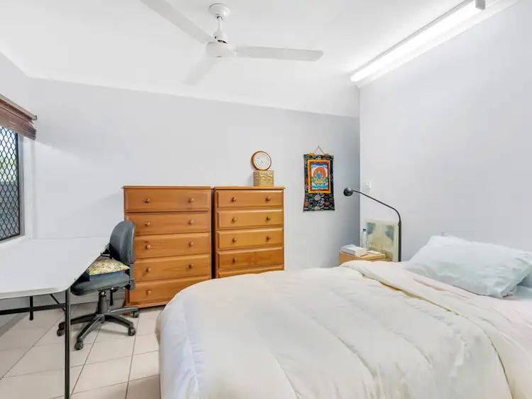 Fifth view of Homely other listing, 2/440 McCoombe Street, Mooroobool QLD 4870