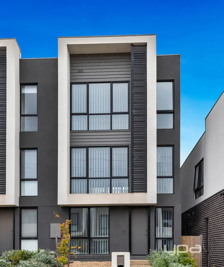 Main view of Homely townhouse listing, 48 Oakden Crescent, St Albans VIC 3021