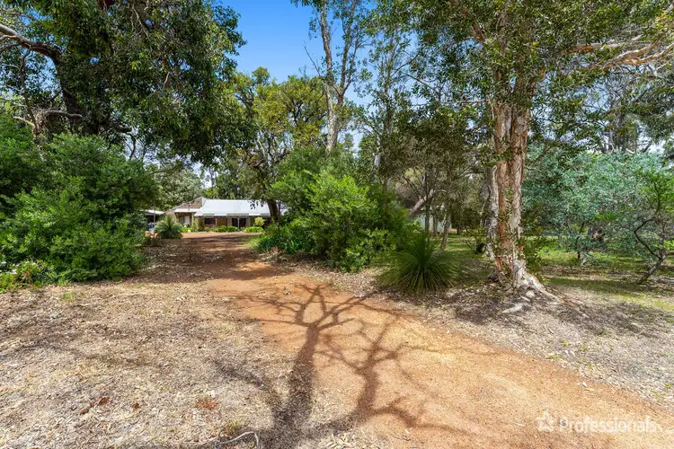 15 Nutbush Avenue, Falcon WA 6210