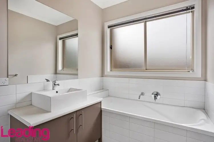 Fifth view of Homely unit listing, Unit 6/71 Barkly Street, Sunbury VIC 3429