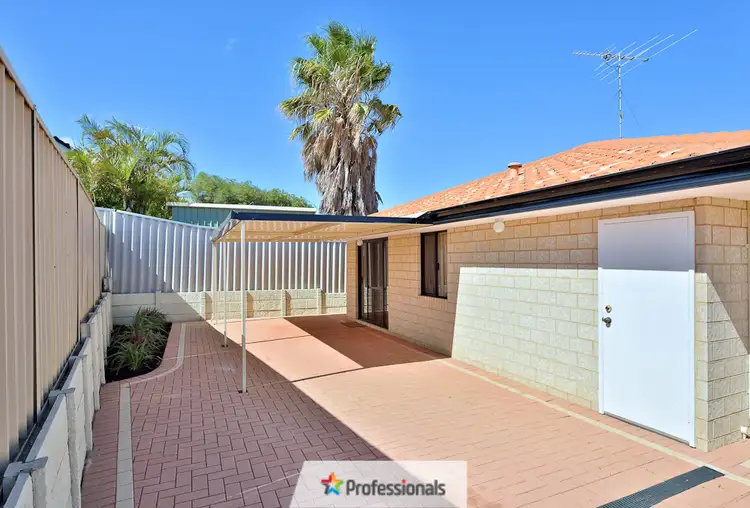 Second view of Homely house listing, 6 Ebony Court, Halls Head WA 6210
