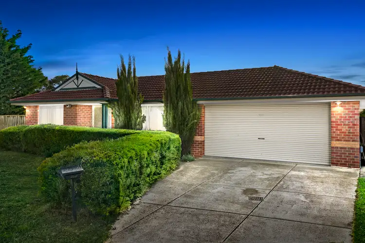 49 Kingston Avenue, Narre Warren South VIC 3805