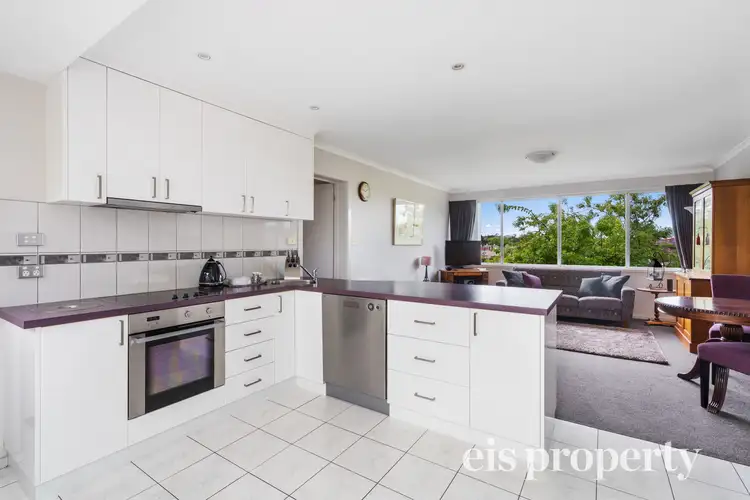 6/9 Augusta Road, Lenah Valley TAS 7008