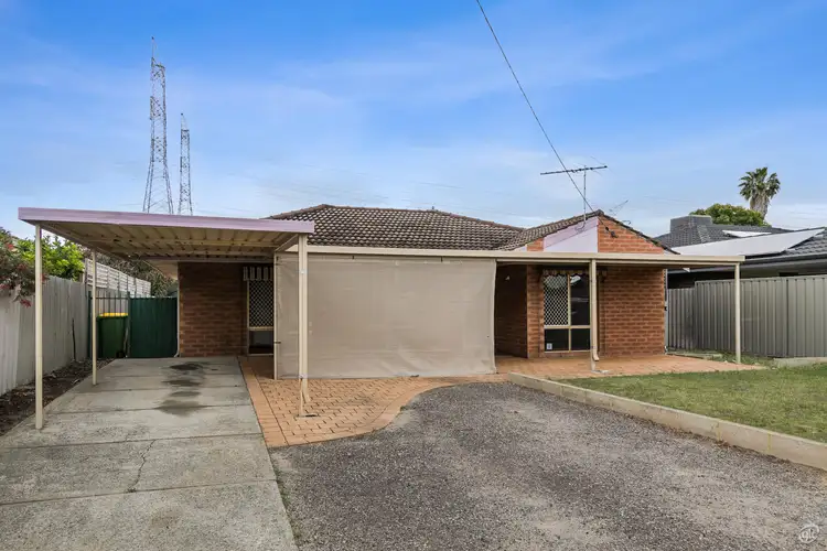 11 Waterside Place, South Lake WA 6164