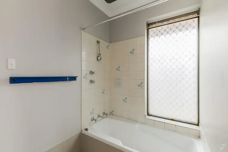 Fifth view of Homely house listing, 11 Waterside Place, South Lake WA 6164