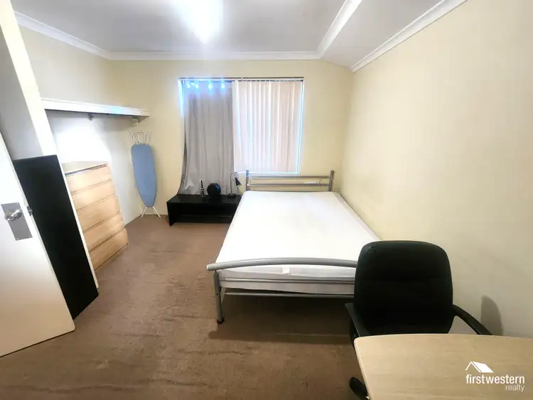 Room 1/12 Dulles Way, Clarkson WA 6030