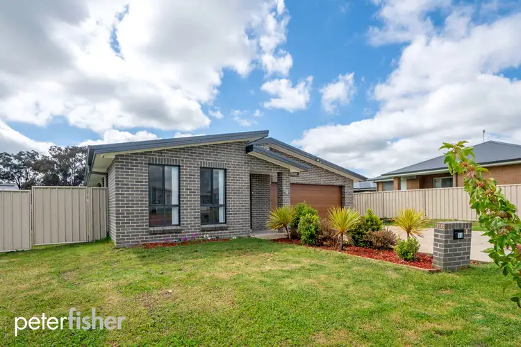 16 Hallaran Way, Orange NSW 2800