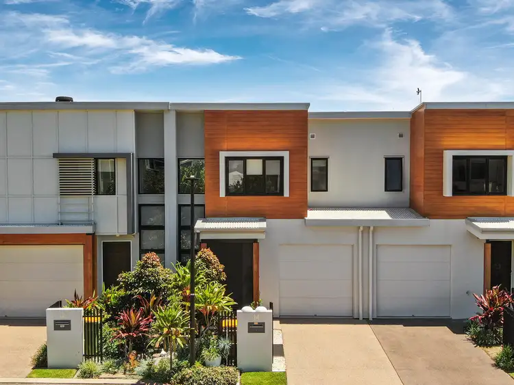 14 Sorrento Street, Hope Island QLD 4212