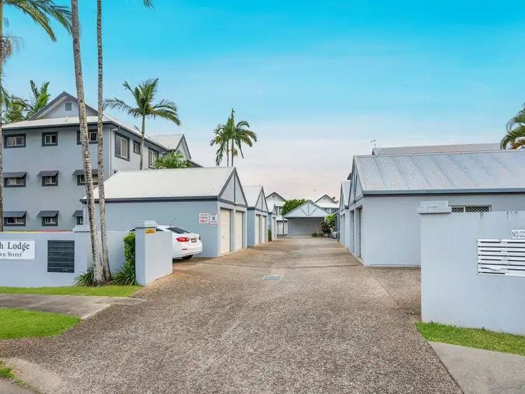 3/10 Brown Street, Woree QLD 4868