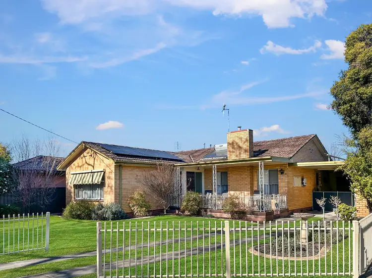 19 Monds Avenue, Benalla VIC 3672