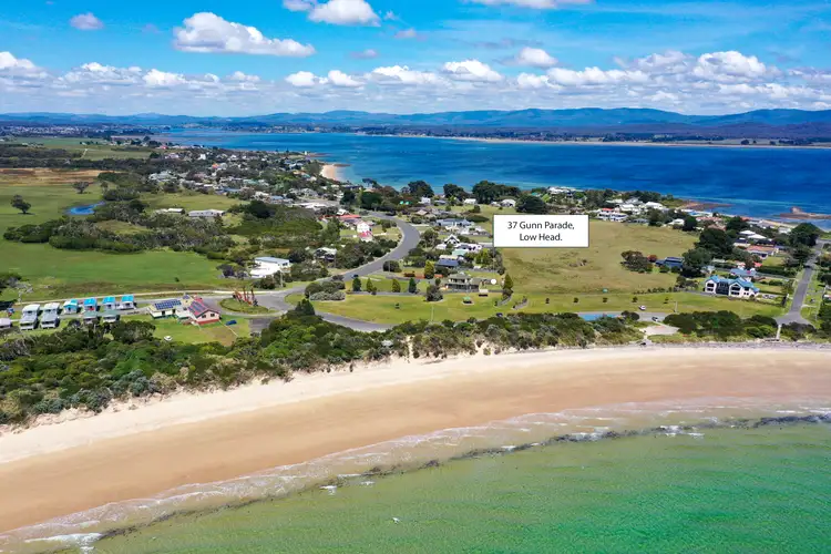37 Gunn Parade, Low Head TAS 7253