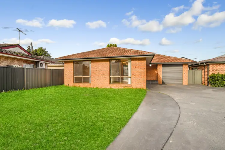 2 Flack Close, Edensor Park NSW 2176