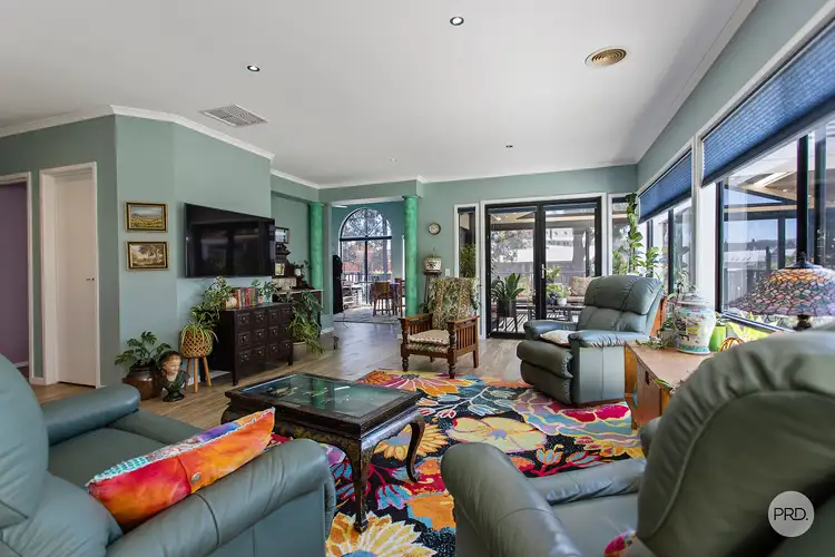 Fifth view of Homely house listing, 2 Knox Court, Kennington VIC 3550