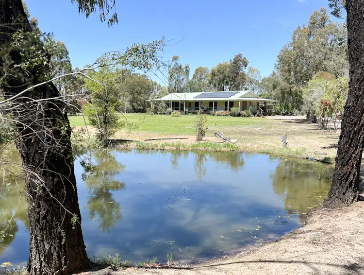 9 BILLABONG PLACE, Deniliquin NSW 2710