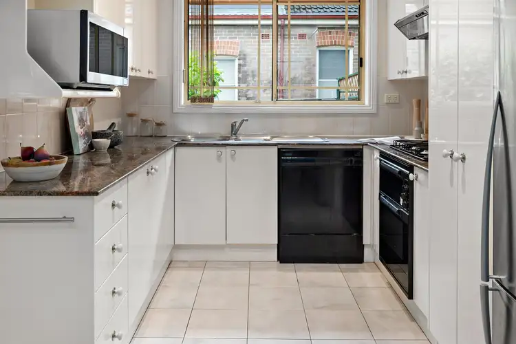 Fourth view of Homely villa listing, 2/11-17 Jubilee Street, Wahroonga NSW 2076