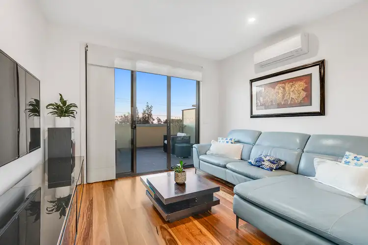 Sixth view of Homely townhouse listing, 2/204 Nepean Highway, Seaford VIC 3198