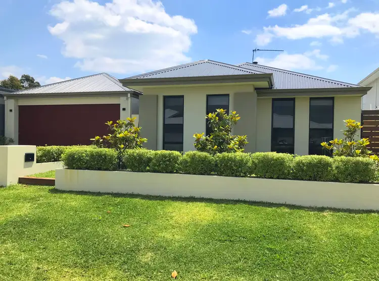 7 Waterville Road, Dunsborough WA 6281