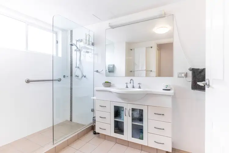 Fifth view of Homely apartment listing, 4/3 Rosewood Avenue, Broadbeach QLD 4218