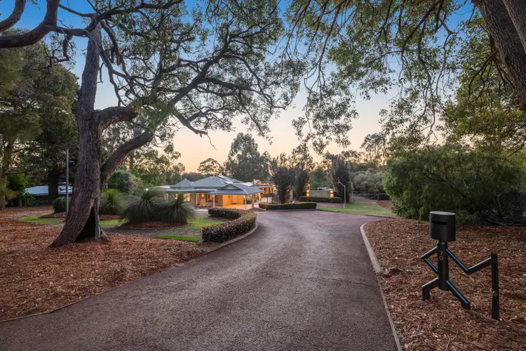 70 Geary Street, Mundaring WA 6073