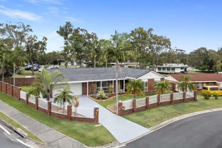 2 Loxton Court, Helensvale QLD 4212
