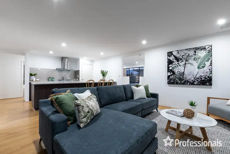 Seventh view of Homely house listing, 14 Hookstone Drive, Landsdale WA 6065