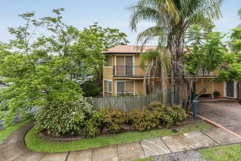 Main view of Homely townhouse listing, 2/37 Nelson Parade, Indooroopilly QLD 4068