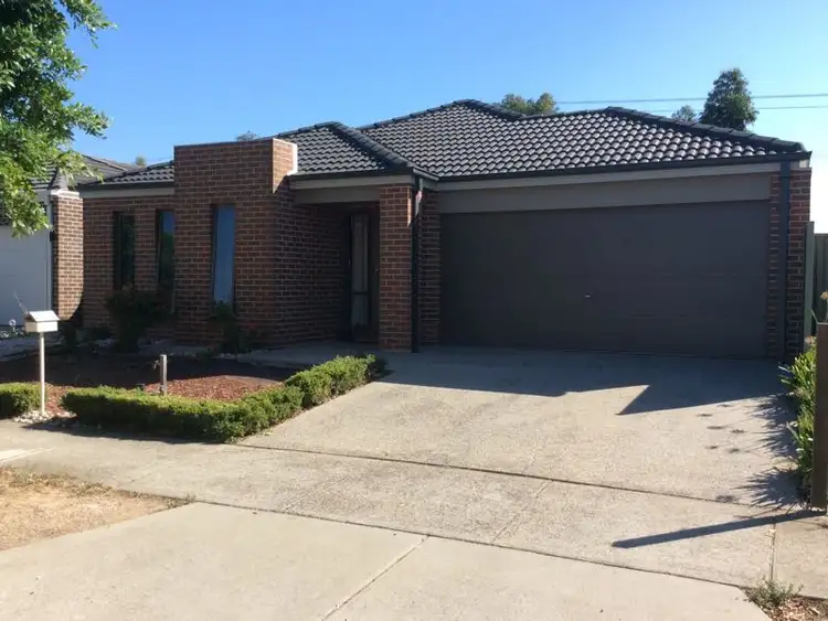 9 Gardenia Way, Caroline Springs VIC 3023