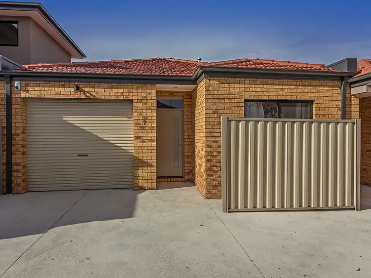 2/3 Occold Court, St Albans VIC 3021