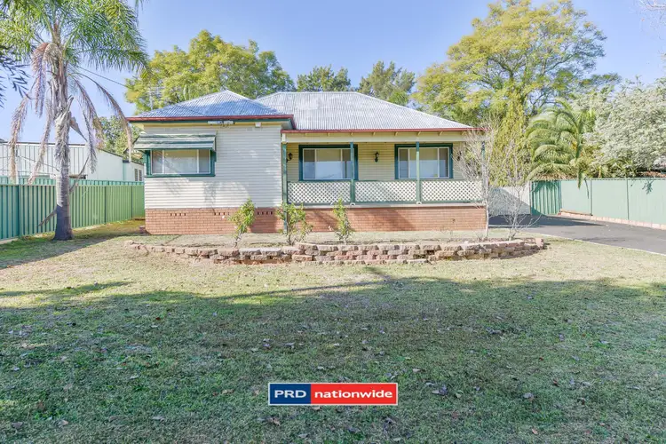 3 O'Connell Street, North Tamworth NSW 2340
