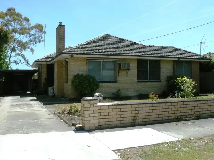 17 WOLSELEY ST, Orbost VIC 3888