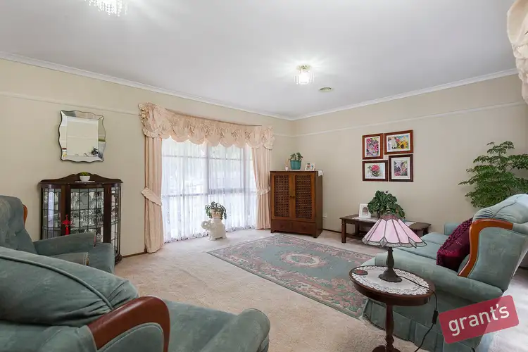 Second view of Homely house listing, 5 Glen Court, Narre Warren VIC 3805