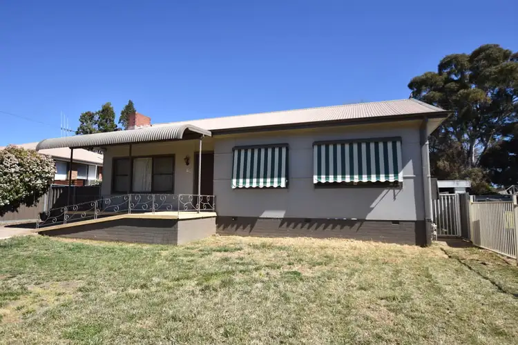 23 Burrendong Way, Orange NSW 2800