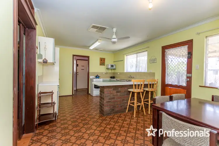 13 Elanora Road, Armadale WA 6112