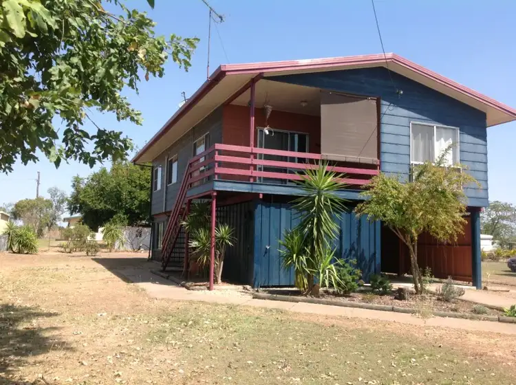 6 Moran Street, Capella QLD 4723