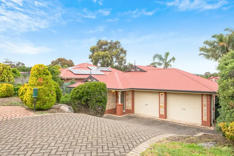 15 Cranbourne Drive, O'halloran Hill SA 5158