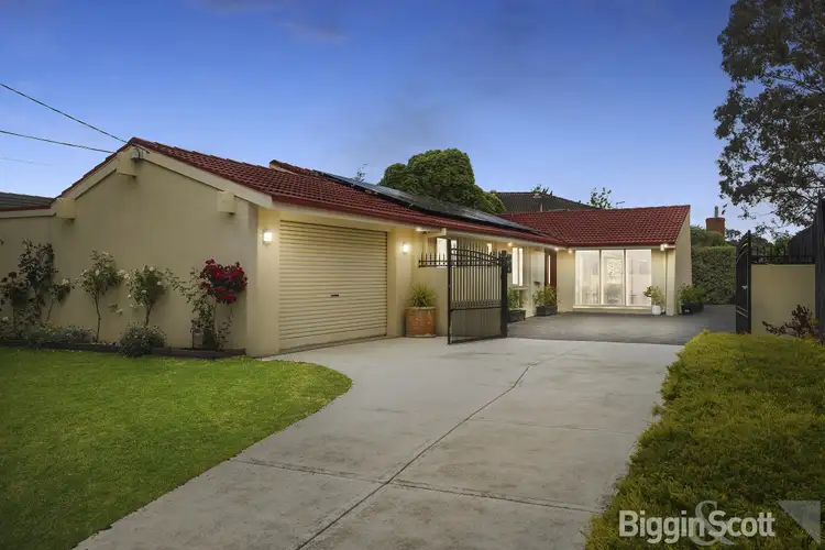 43 Knights Drive, Glen Waverley VIC 3150