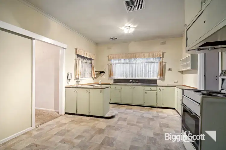Sixth view of Homely house listing, 11 Viola Avenue, Brooklyn VIC 3012