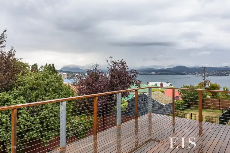 4 Solana Place, Sandy Bay TAS 7005