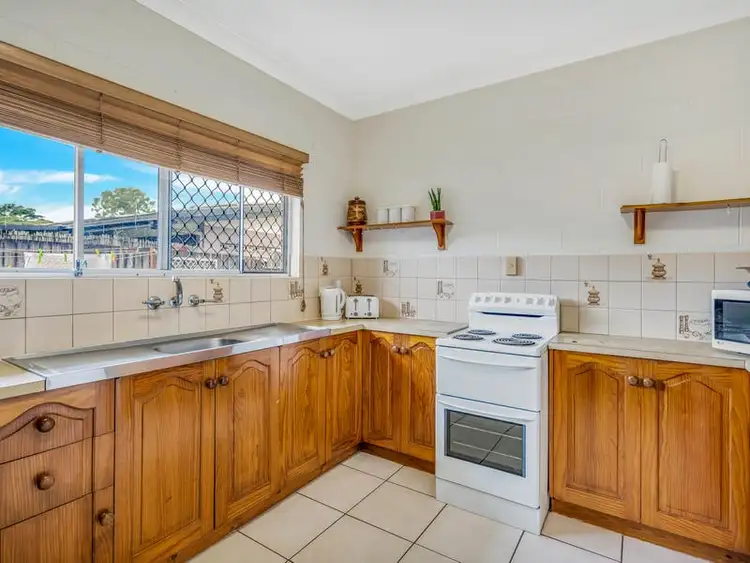 Second view of Homely other listing, 2/80 Hollywood Boulevard, White Rock QLD 4868