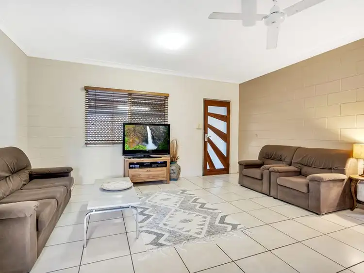 Third view of Homely other listing, 2/80 Hollywood Boulevard, White Rock QLD 4868
