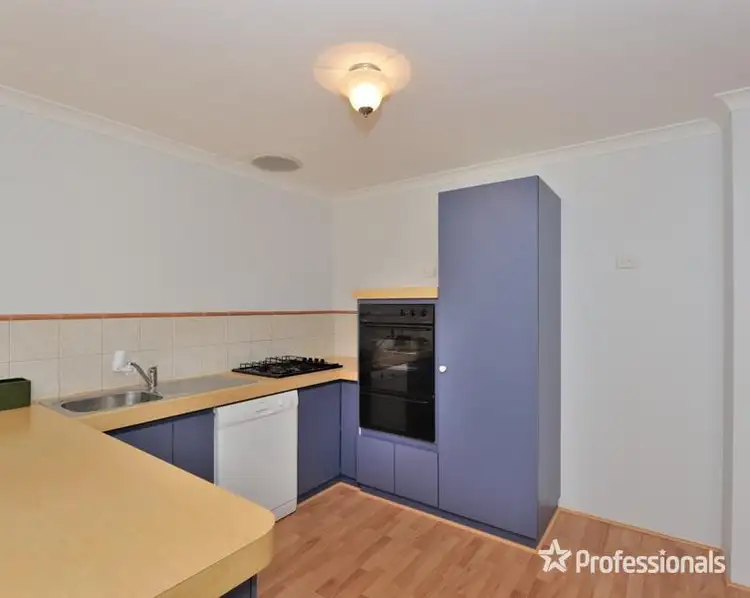 Fifth view of Homely unit listing, 4/92 Oakwood Crescent, Waikiki WA 6169