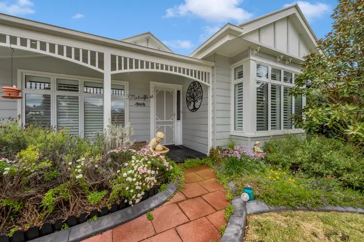 Second view of Homely house listing, 3 Metcalfe Street, Eynesbury VIC 3338