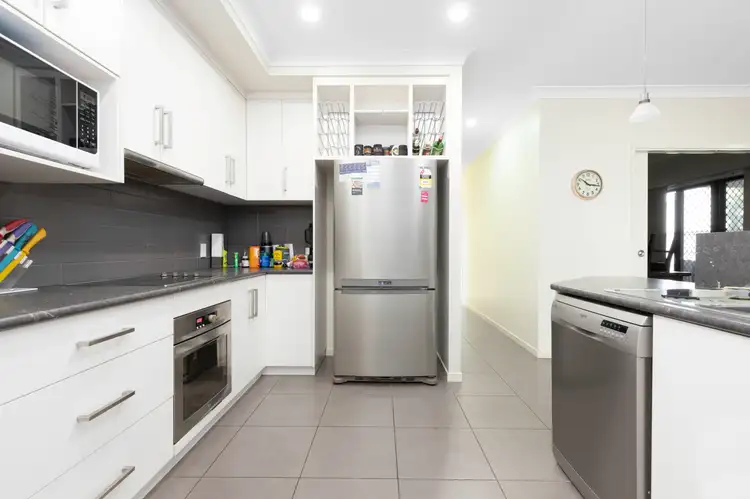 Fourth view of Homely house listing, 2 Woden Crescent, Ooralea QLD 4740