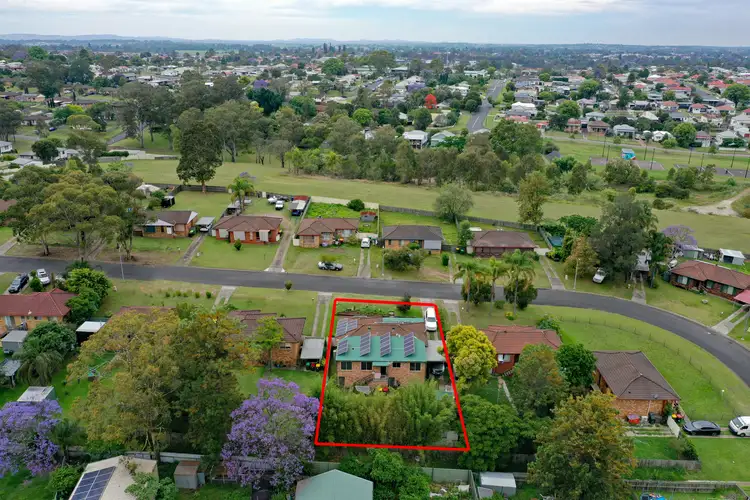 19 Carr Street, Rutherford NSW 2320