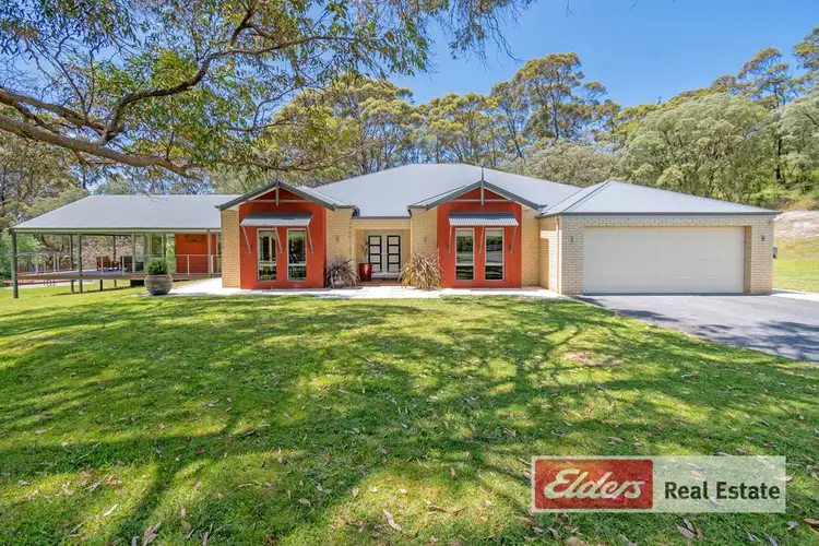 25 Barrass Rd, Little Grove WA 6330